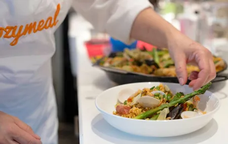 Cook Paella & Tapas + Market Tour in Barcelona (4-Course Meal)