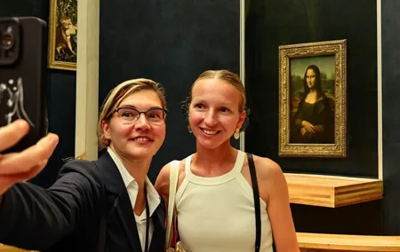 Louvre Museum Priority Access Guided Tour with Mona Lisa