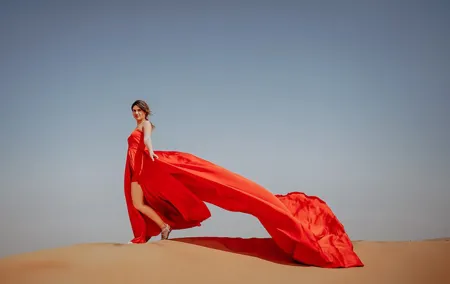 Dubai: Flying Dress with Photography and Exciting Dune Activities