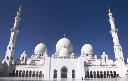 Abu Dhabi Day Tour From Dubai with Sheikh Zayed Grand Mosque