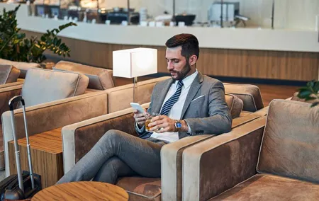 Dubai International Airport (DXB) T3/T1/T2 VIP Lounge Access