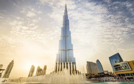 Burj Khalifa At The Top & Underwater Zoo Aquarium with Transfer