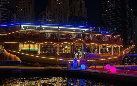 Evening Dhow Dinner Cruise in Dubai