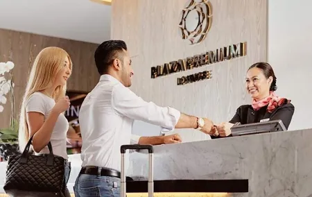 Dubai International Airport DXB Lounge Access at T1 T2 and T3
