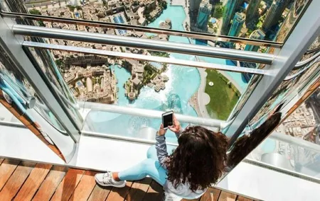 Old and New Dubai Half Day City Tour with Burj Khalifa Tickets