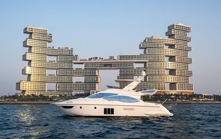 3hr Yacht Tour – Dubai Marina & Palm Jumeirah