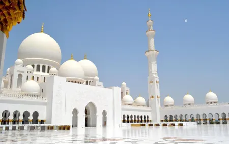 Abu Dhabi Mosque and Entry ticket to Warner Bros from Dubai