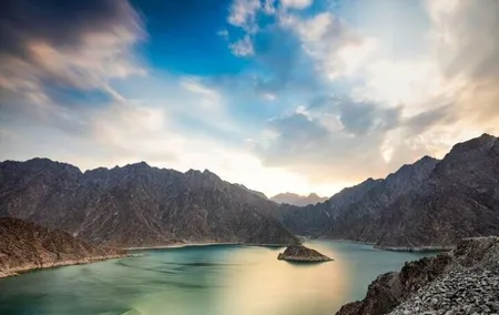 Hatta Mountain Tour Discover Mountains and Lakes