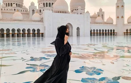 Combo Tour: Abu Dhabi Grand Mosque & Half-Day Dubai City Tour