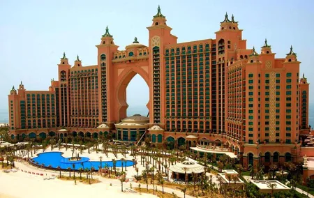 Desert Safari, City Tour & Dhow Cruise in Marina Enjoy In Dubai