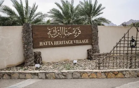 Hatta Heritage Village Tour from Dubai With Kayaking