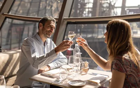Paris Late Lunch at Eiffel Tower's Madame Brasserie Restaurant