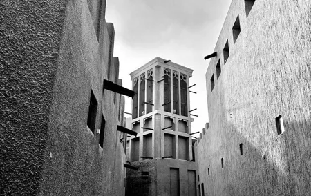 Dubai Old Town Walking Tour with Abra ride, Spice and Gold Souk