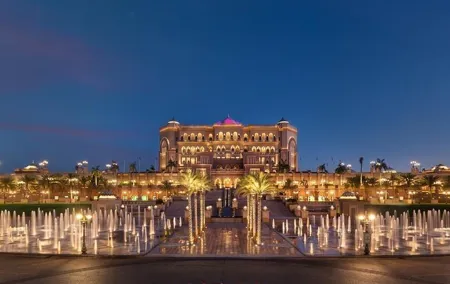 Full-Day Abudhabi City Tour with Grand Mosque Visit (VIP Tour)