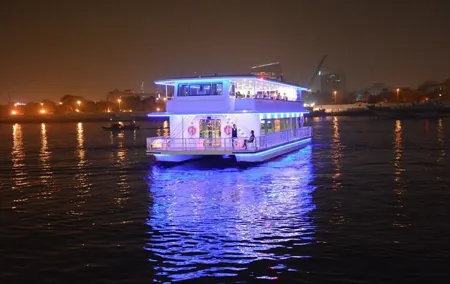 Dubai Marina Dinner Cruise with Live Shows
