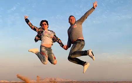 Dubai Private Red Dunes Desert Adventure with Shows and Dinner