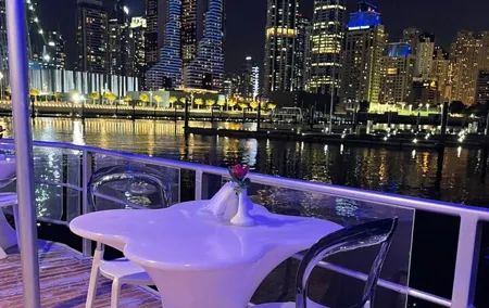 Glass Cruise in Dubai Marina with Dinner