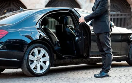 Private Transfer from Dubai Airport to Any Hotel in UAE
