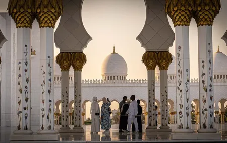 Abu Dhabi Aladdin Adventure with Etihad Tower and Qasr Al Watn
