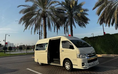 Dubai Airport Private Transfer by Car, Minivan & Bus Service