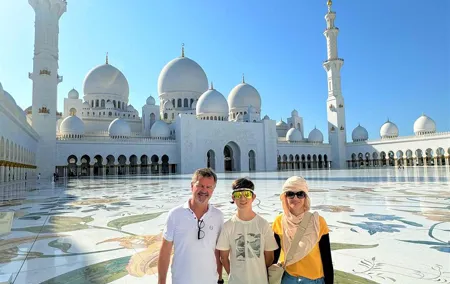 Abu Dhabi Premium Tour from Dubai: Grand Mosque & Key Attractions