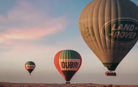 Dubai: Luxury Hot Air Balloon with Michelin-Curated Breakfast