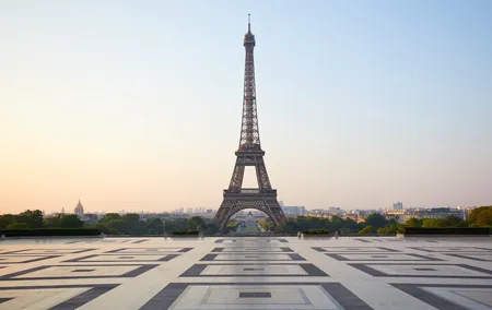 Eiffel Tower Access to Summit with Host