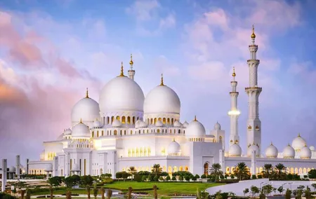 Abu Dhabi City Tour in 4x4 Private Vehicle, Dubai Pickup Option