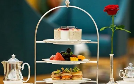 At the Top Burj Khalifa & Afternoon tea at Burj Al Arab