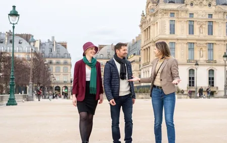 Paris Private Custom Tour with a Local Guide, Hidden Gems & Highlights