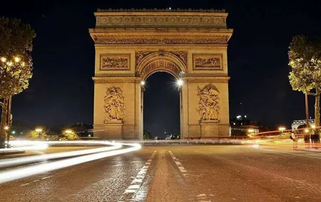 Arc de Triomphe Priority Tickets - Optional Private Guide