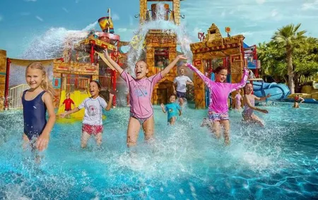 Atlantis Aquaventure Water Park with Transfer