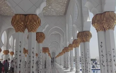 Abu Dhabi Sightseeing with Sheikh Zayed Grand Mosque & Louvre Abu Dhabi Private