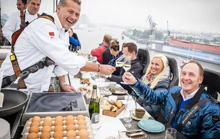 Dubai Marina Dinner in the sky with Optional Pick and Drop