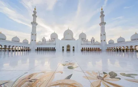 Full-Day Abu Dhabi Tour with BAPS Mandir