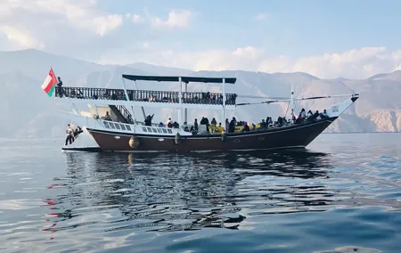 Musandam Sea Safari with Lunch From Dubai