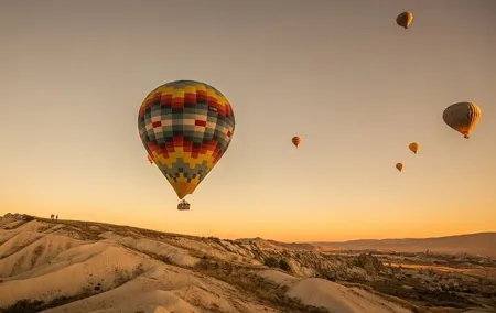 Hot Air Balloon Dubai Sunrise Experience with Breakfast Optional