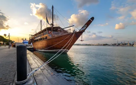 Dhow Cruise Dinner on Dubai Creek