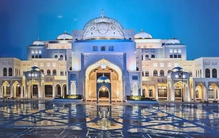 Abu Dhabi City Tour Visits to Grand Mosque and Emirates Palace
