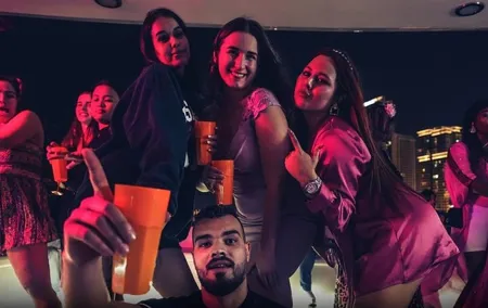 Dubai: Marina Yacht Party with BBQ, Unlimited Drinks and DJ