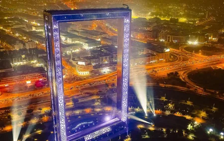 Private Dubai frame tour with round trip transfers