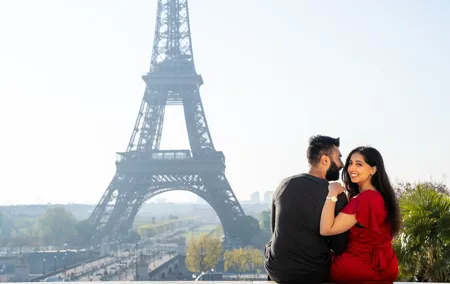 Photo Session in Paris - Photographer at the Eiffel Tower