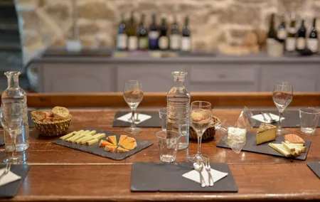 Paris Art of Pairing Cheese and Wine Tasting in a Cheese Cellar