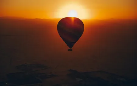 Hot Air Balloon Ride With Breakfast in Dubai