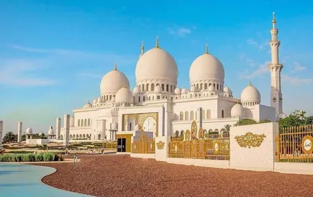 Private Abu Dhabi City tour with Louvre Museum & Gold Coffee at Emirates Palace
