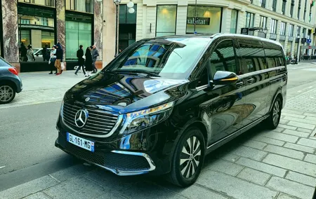 Paris Airport Transfer: Paris to Paris Airport CDG by Luxury Van