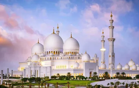 Private Abu Dhabi Sheikh zayed mosque with Louver Museum & Emirates Place Tea