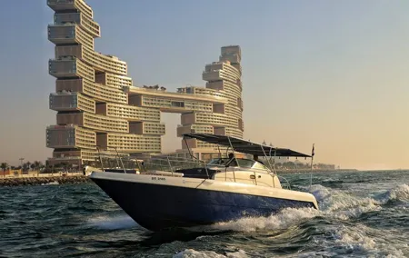 2Hours and 30Minute Private Boat Tour in Dubai