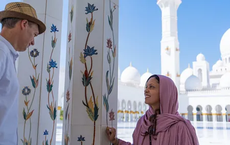 Majestic Saadiyat: Private Abu Dhabi Tour featuring Grand Mosque