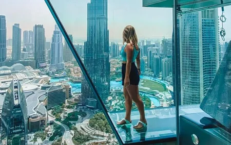 Enjoy Dinner at Burj Khalifa Restaurants With Floor 124th Ticket